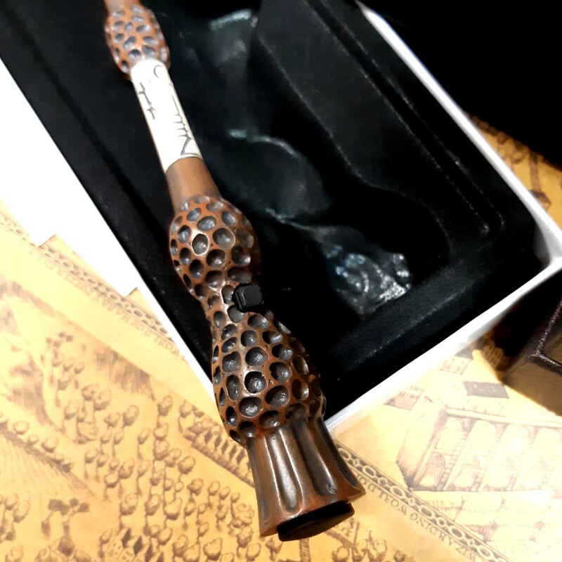 Волшебная палочка Бузинная с фонариком и батарейкой 11922